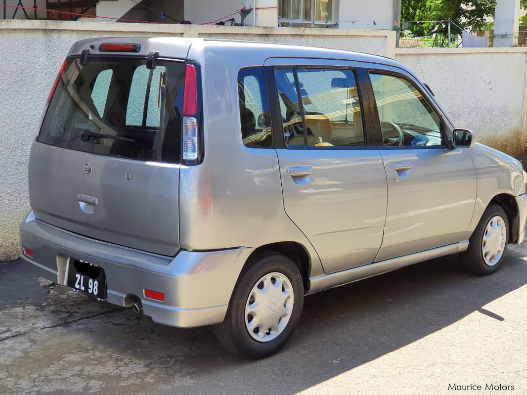 Nissan Cube in Mauritius