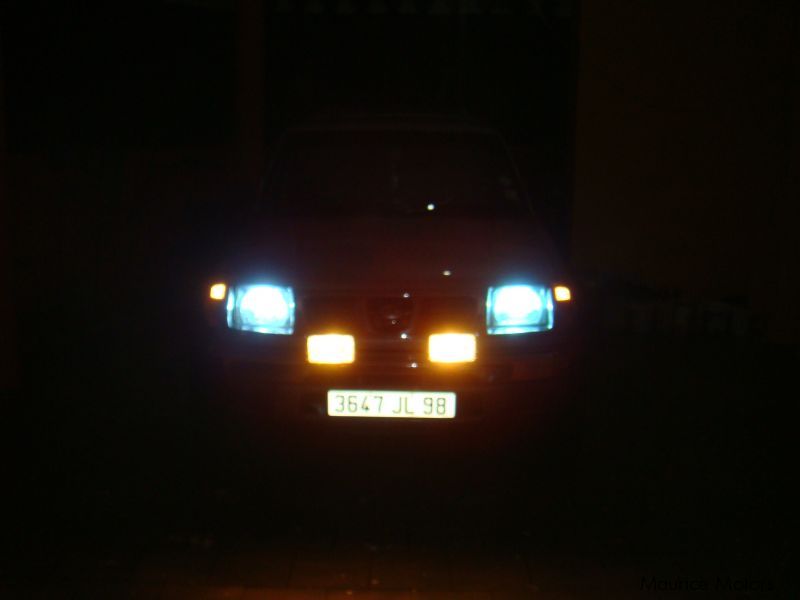Nissan HARDBODY in Mauritius