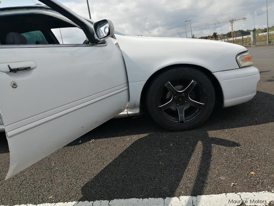 Nissan SUNNY B14 in Mauritius