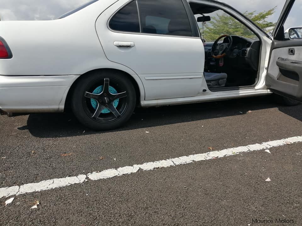 Nissan SUNNY B14 in Mauritius