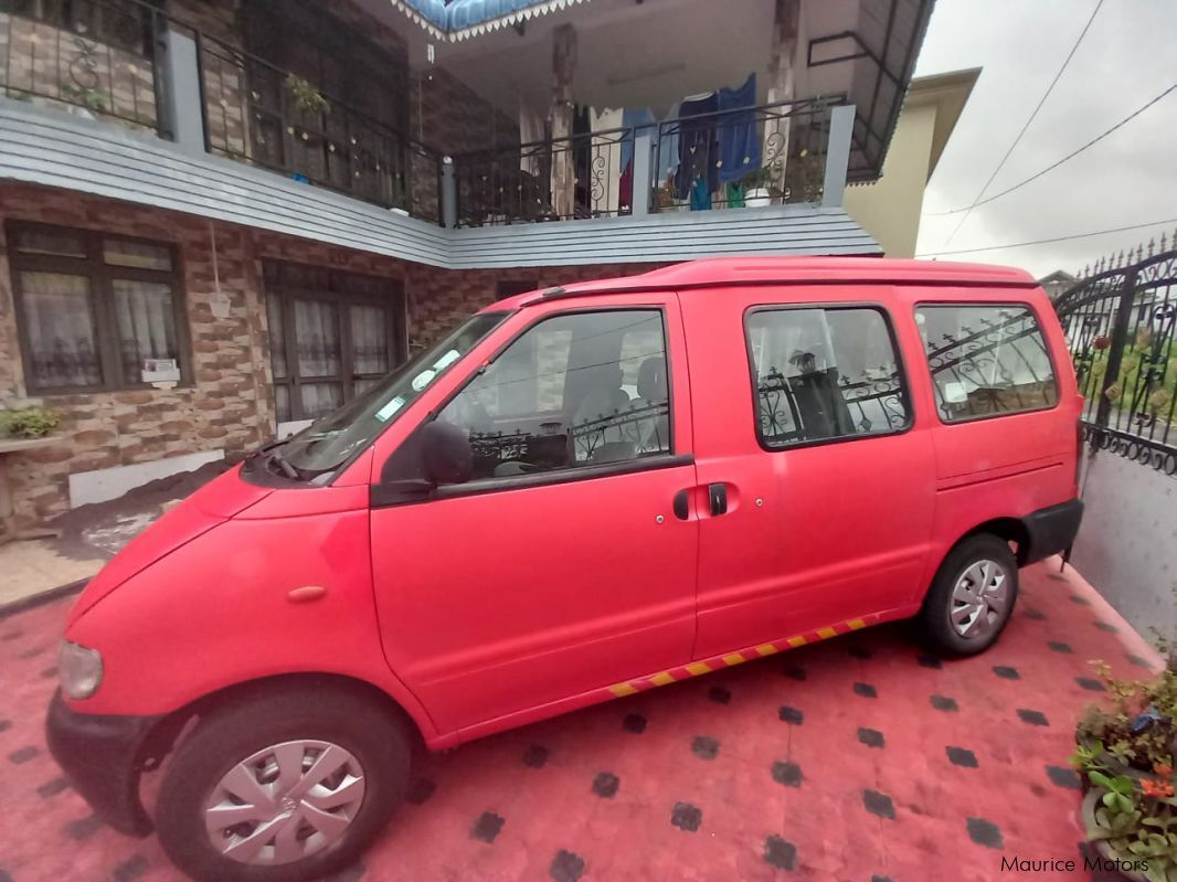 Nissan Serrena in Mauritius
