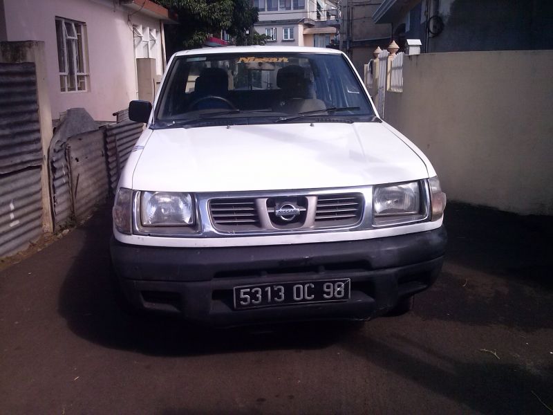 Nissan nissan pick up. 2*4 in Mauritius