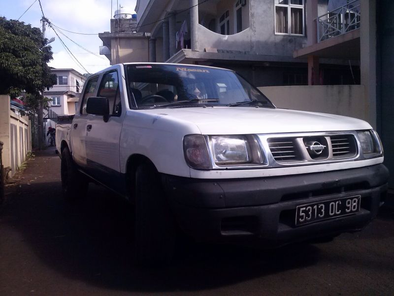 Nissan nissan pick up. 2*4 in Mauritius