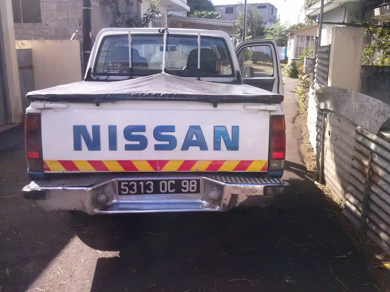 Nissan nissan pick up. 2*4 in Mauritius