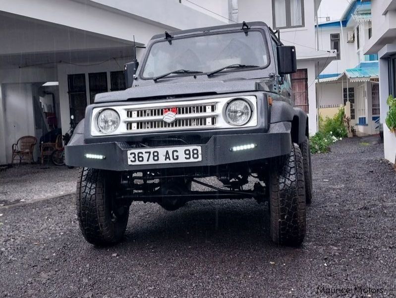 Suzuki Samurai in Mauritius