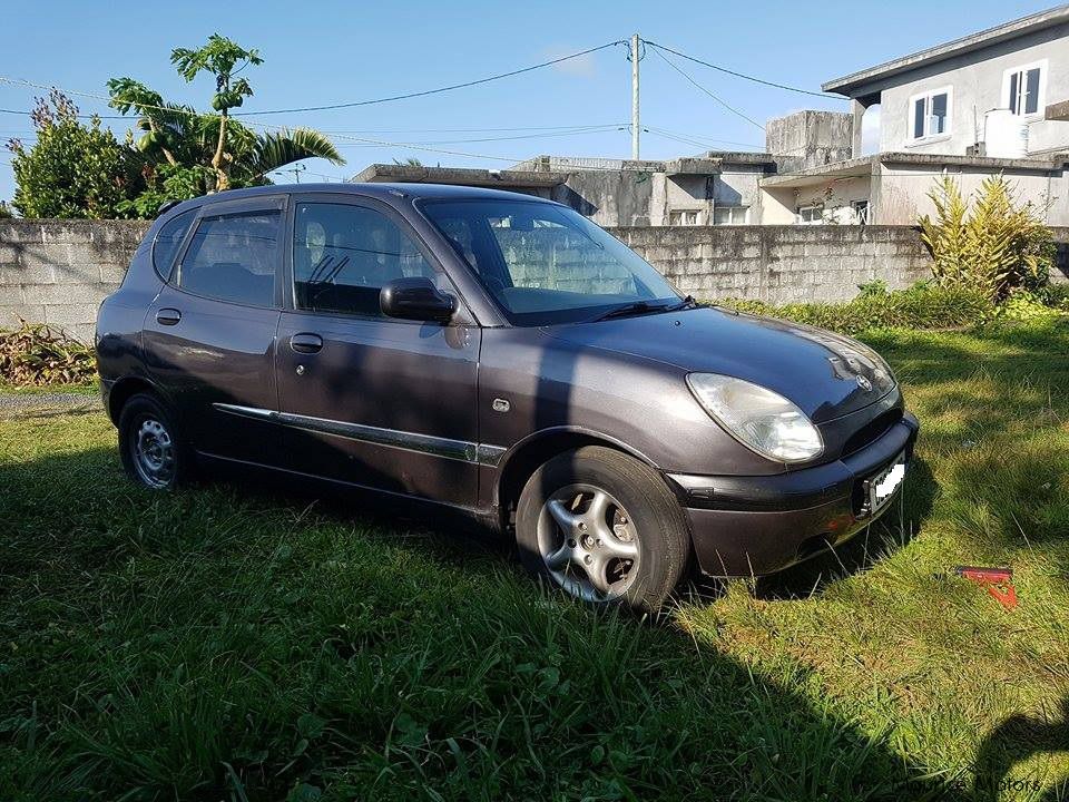 Toyota Duet in Mauritius