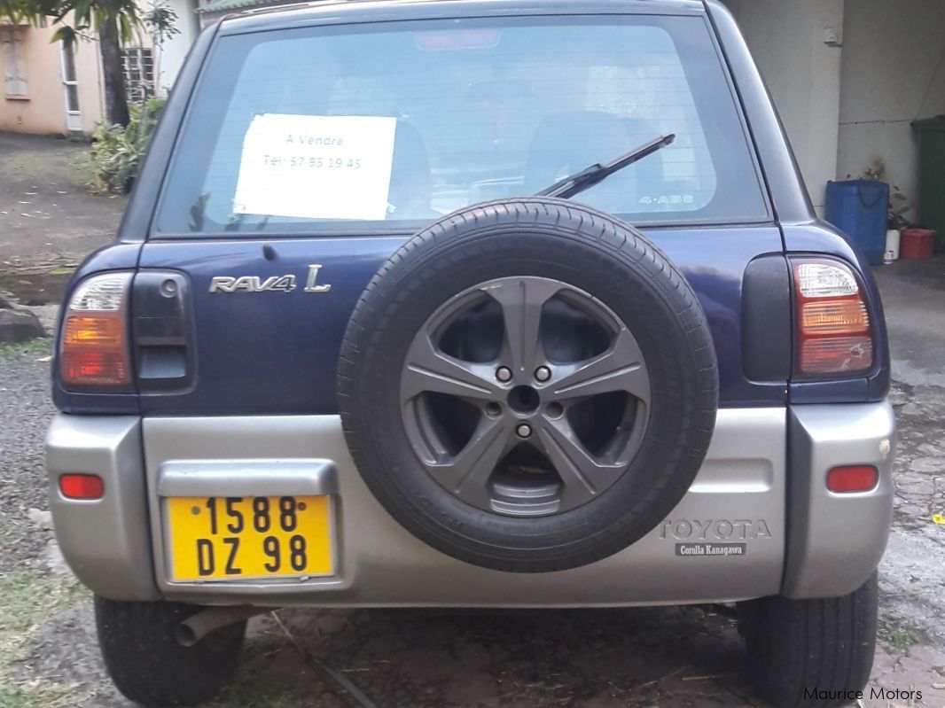 Toyota RAV4 in Mauritius