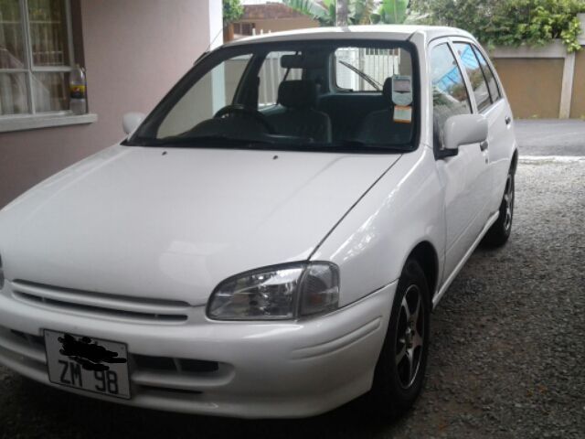 Toyota Starlet reflect in Mauritius