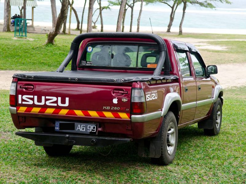 Isuzu KB280 DT LX in Mauritius