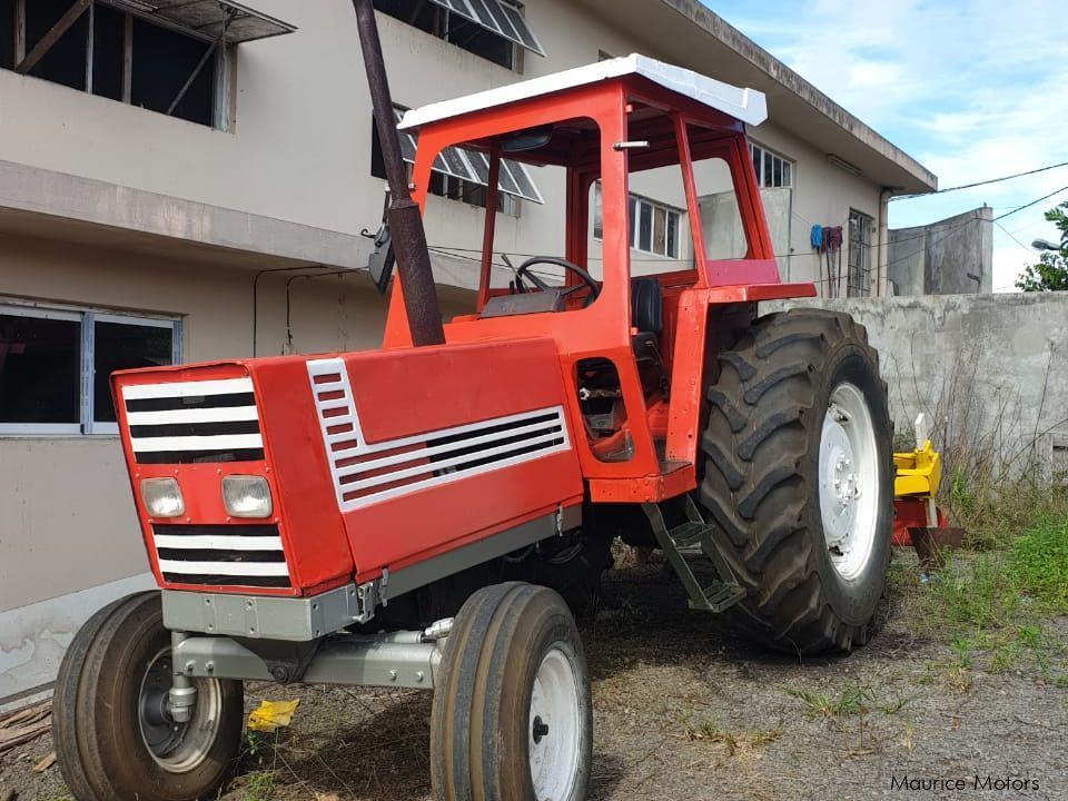 New Holland 100-90 2wd in Mauritius