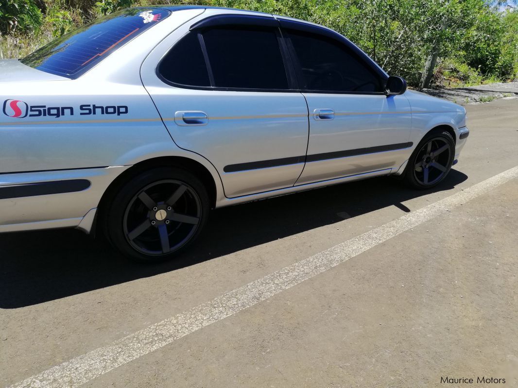 Nissan B15 in Mauritius