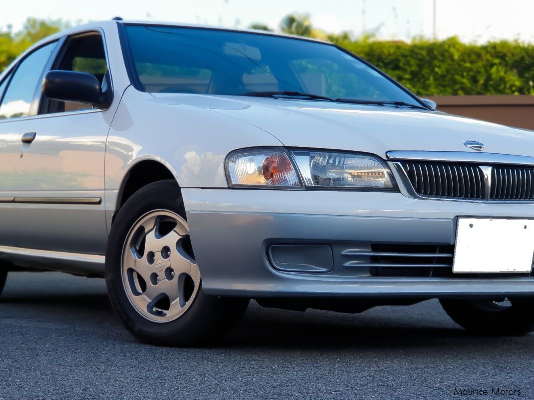 Nissan Sunny B14 in Mauritius