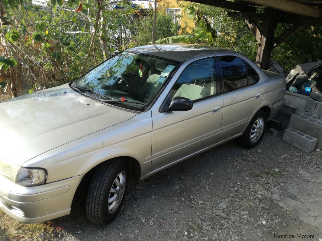 Nissan Sunny B15 in Mauritius