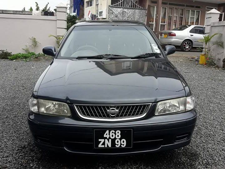 Nissan Sunny B15 in Mauritius
