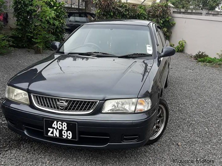 Nissan Sunny B15 in Mauritius