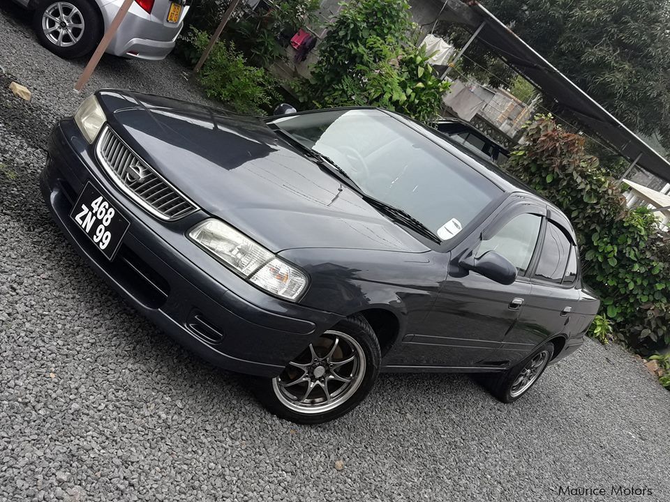 Nissan Sunny B15 in Mauritius