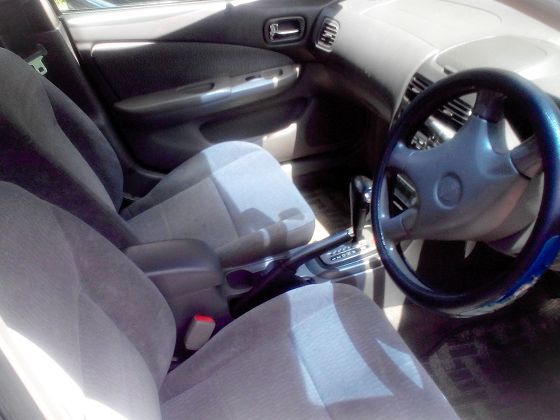 Nissan Sunny B15 in Mauritius