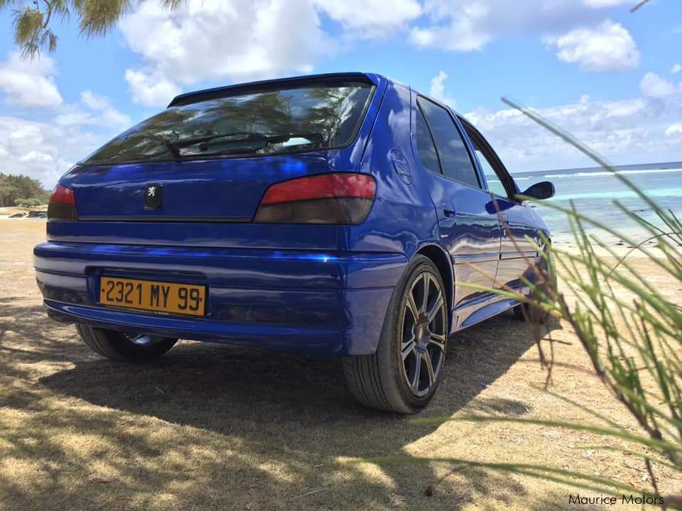 Peugeot 306 in Mauritius