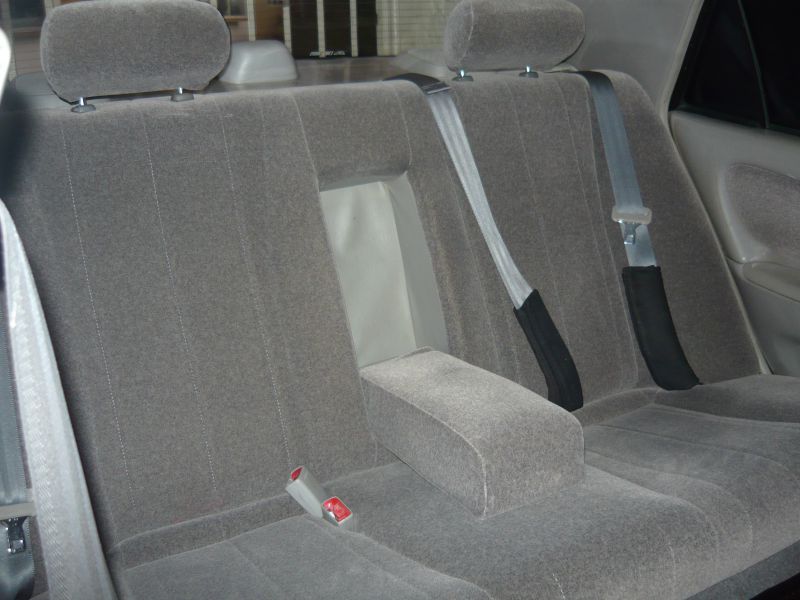 Toyota Corolla AE 110 SE Saloon L in Mauritius