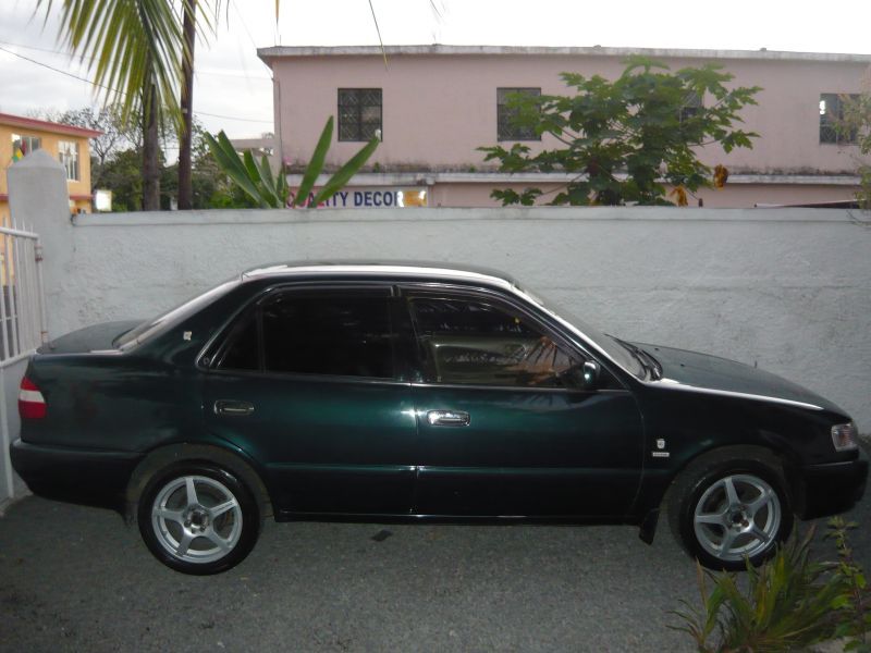 Toyota Corolla AE 110 SE Saloon L in Mauritius