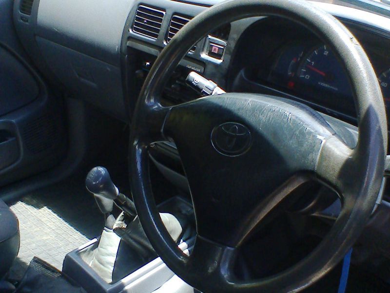 Toyota HILUX 4X4 in Mauritius