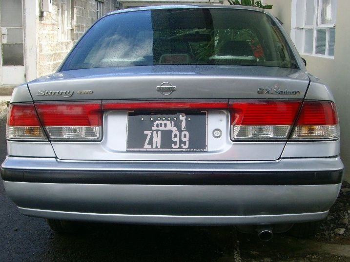 Toyota Nissan Sunny B15 in Mauritius