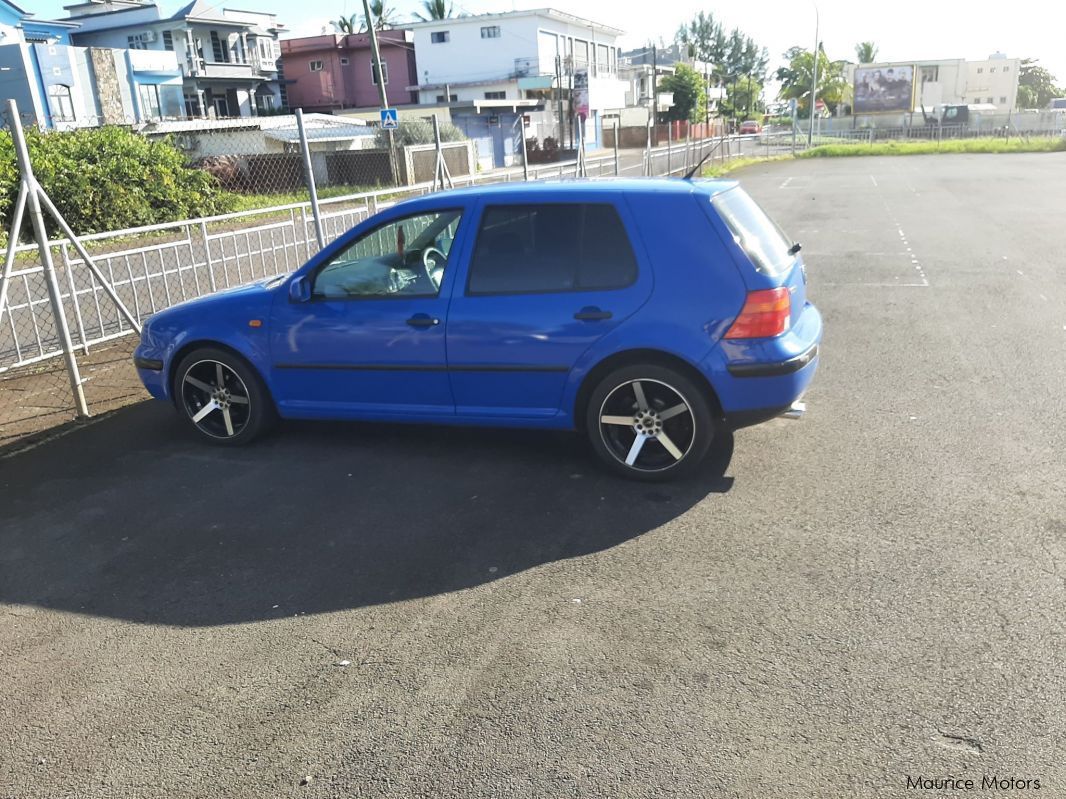 Volkswagen Golf 4 in Mauritius