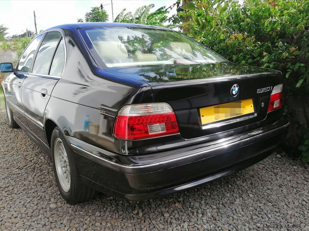 BMW 520i e39 in Mauritius