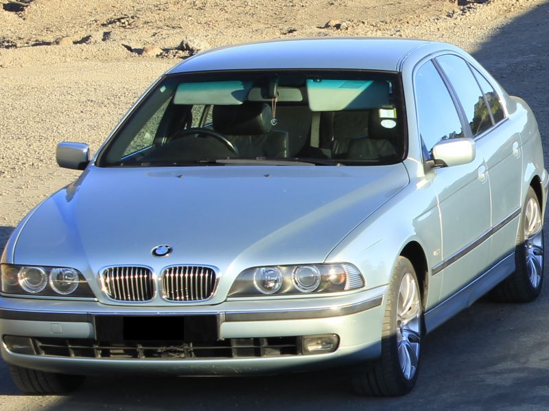 BMW E39 520i in Mauritius