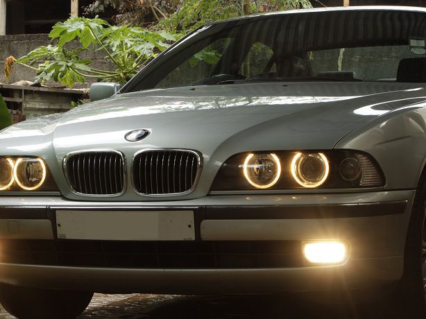 BMW E39 520i in Mauritius
