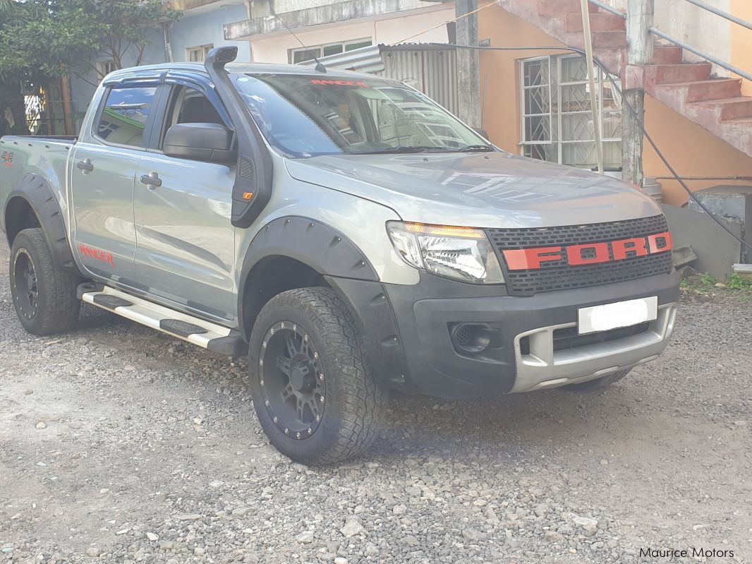 Isuzu KB 280 in Mauritius