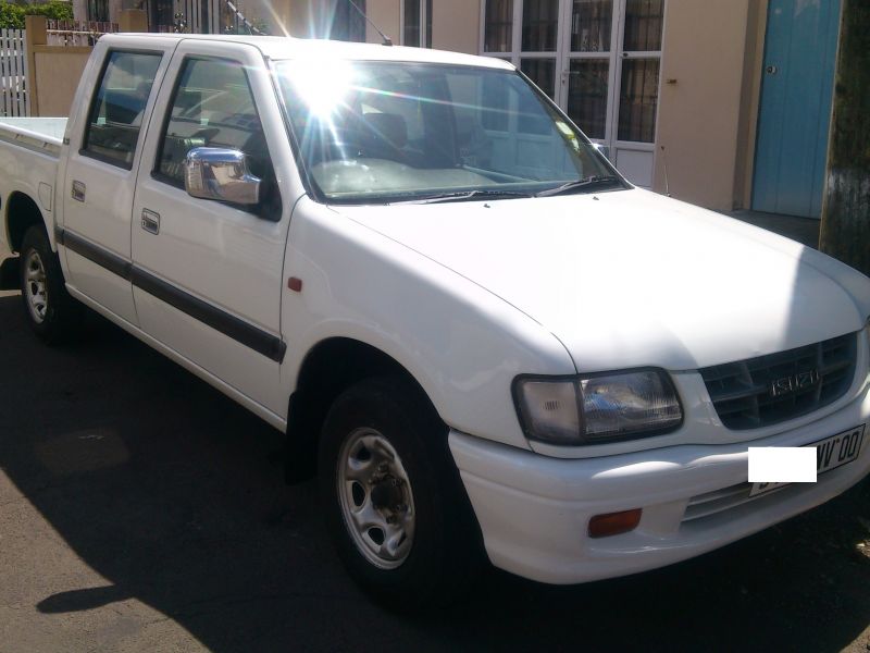 Isuzu LS 2.5D 2X4 in Mauritius