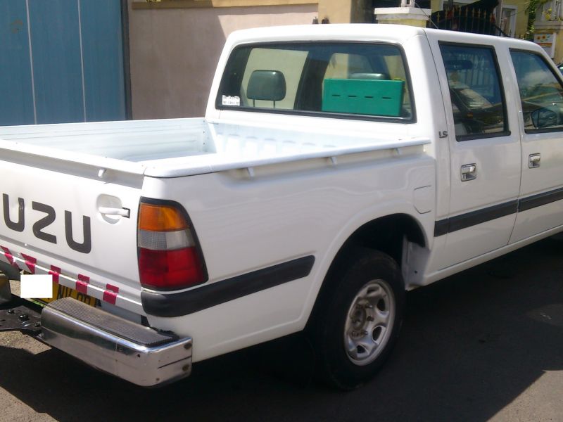 Isuzu LS 2.5D 2X4 in Mauritius