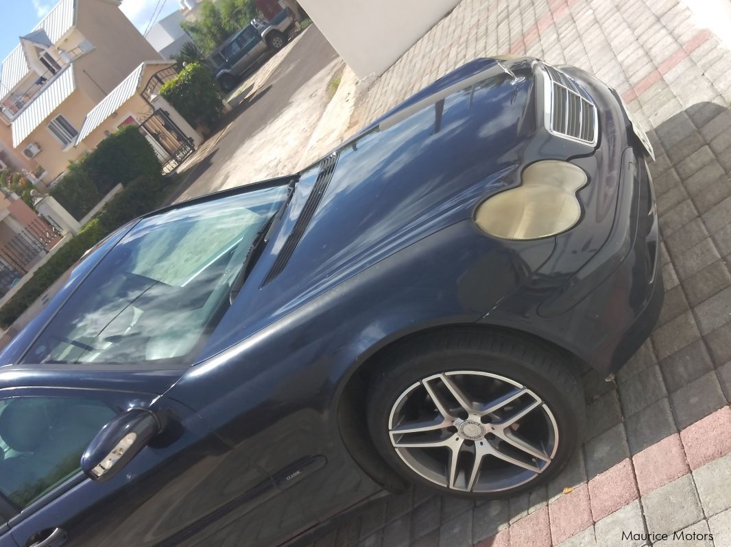 Mercedes-Benz C180 in Mauritius