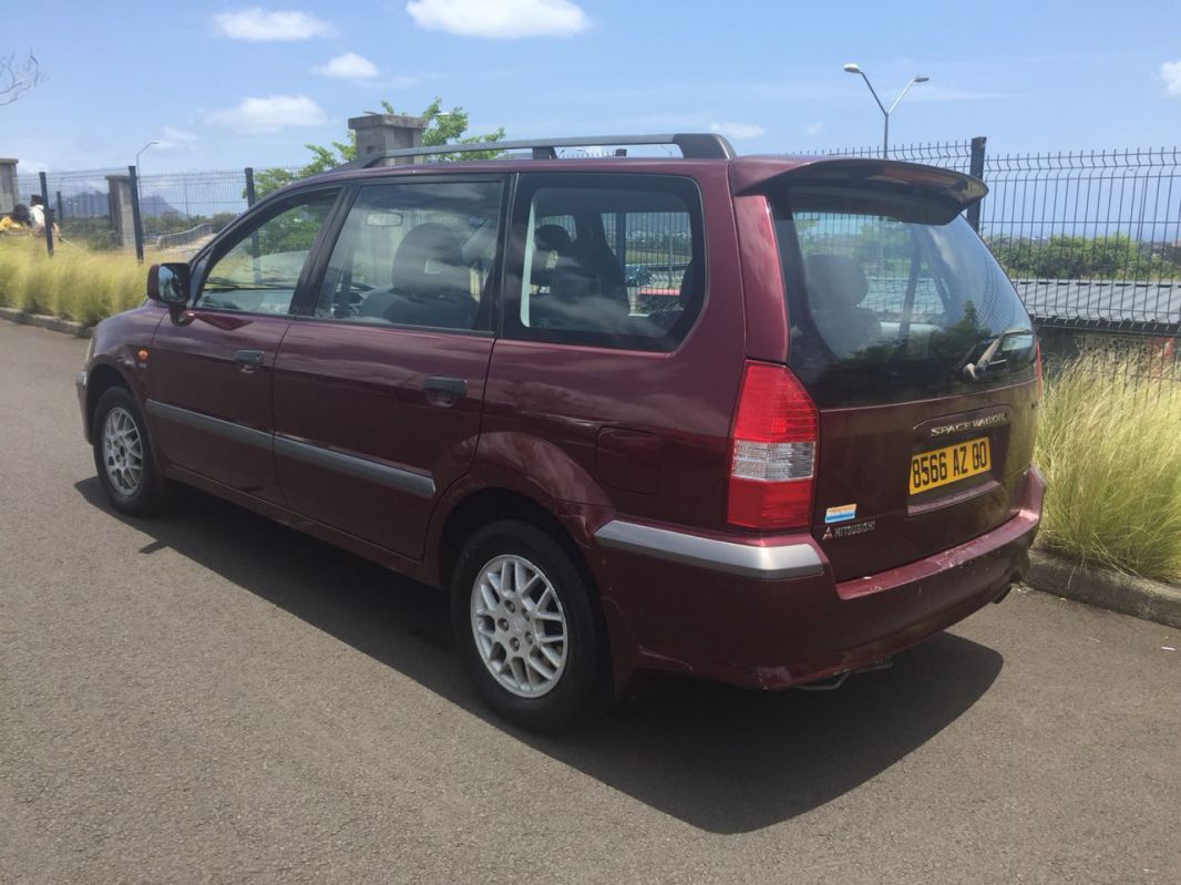 Used Mitsubishi Space Wagon 2000 Space Wagon for sale Albion