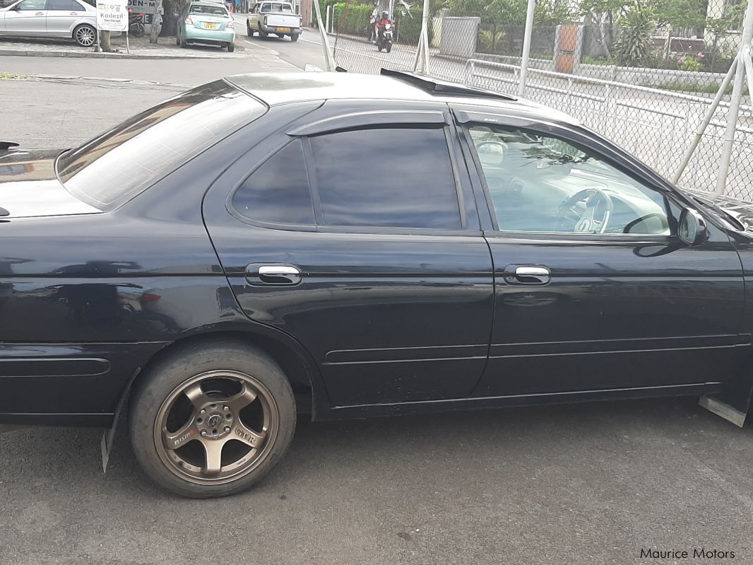 Nissan B15 in Mauritius