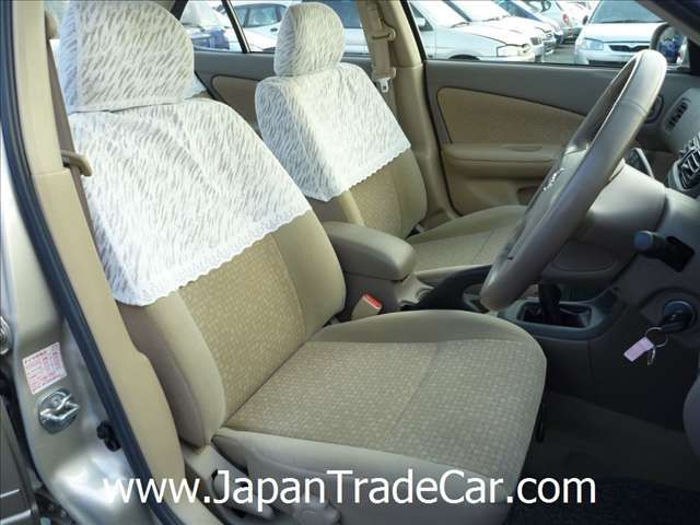 Nissan SUNNY FNB15 in Mauritius