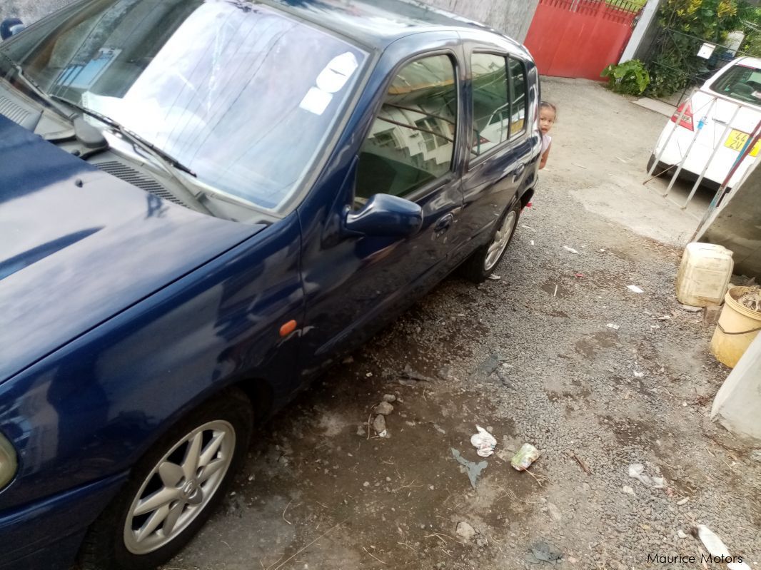 Renault Clio 2 in Mauritius