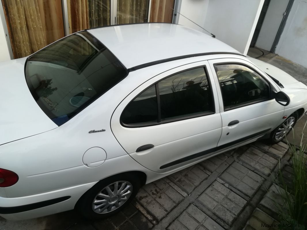 Renault Megane Classic Year 00 in Mauritius