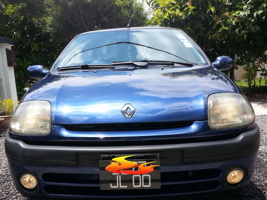 Renault clio in Mauritius