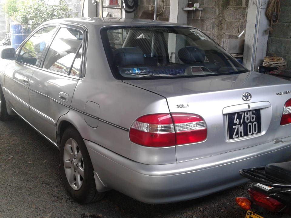 Toyota Corolla EE111 XLI in Mauritius