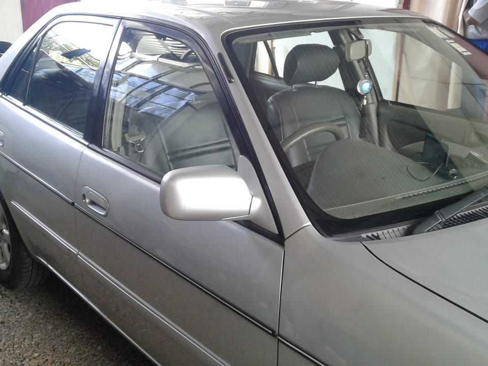 Toyota Corolla EE111 XLI in Mauritius