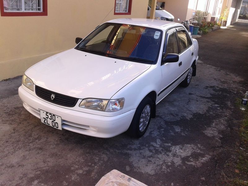 Used Toyota Corolla EE111 2000 Corolla EE111 for sale Plaine des