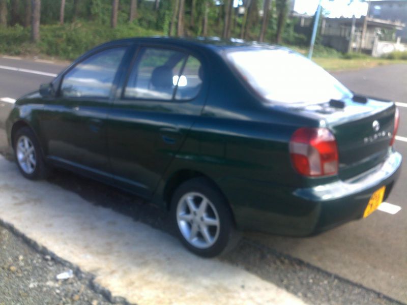 Toyota platz обзор