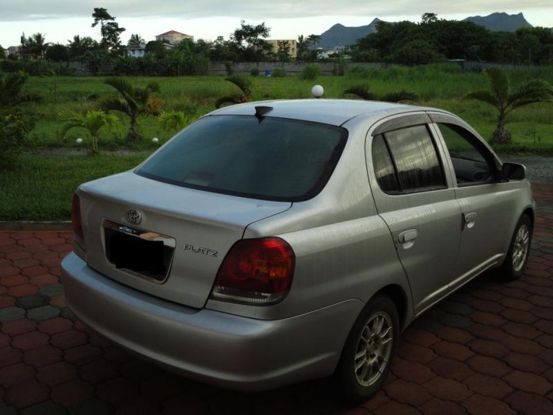 Toyota platz обзор