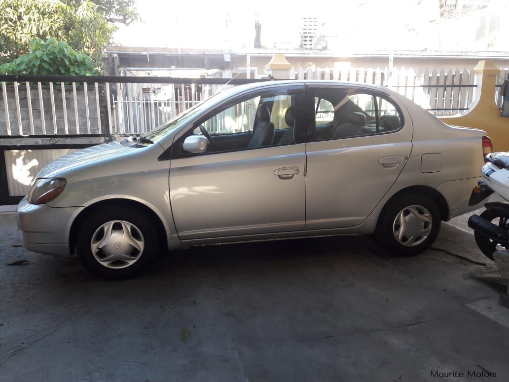 Toyota platz in Mauritius