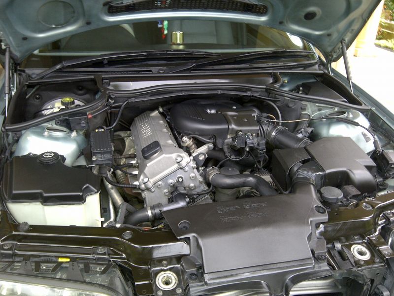 BMW 318i E46 in Mauritius