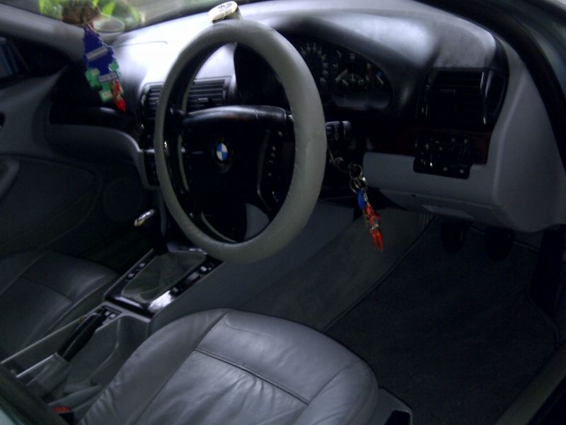 BMW 318i E46 in Mauritius