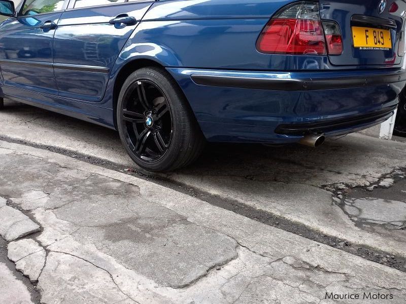 BMW 318i in Mauritius