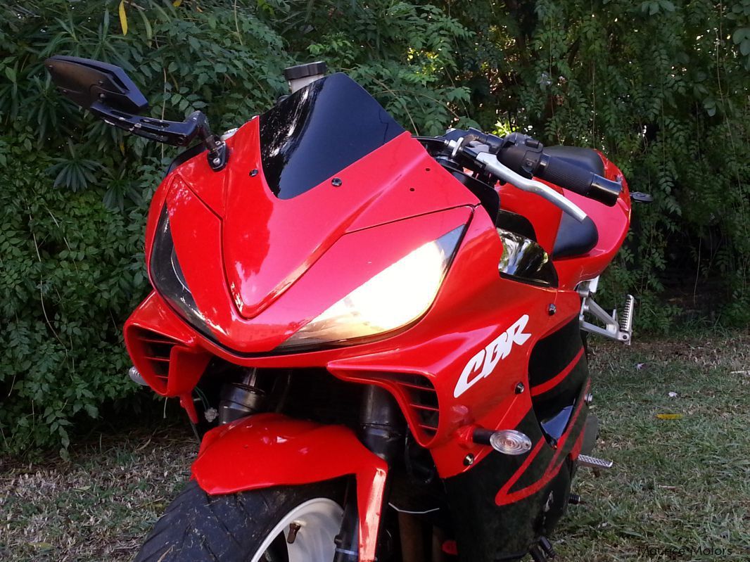 2001 cbr 600